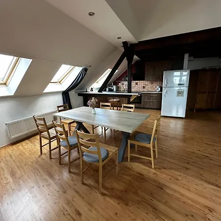 Apartment Emilia *
